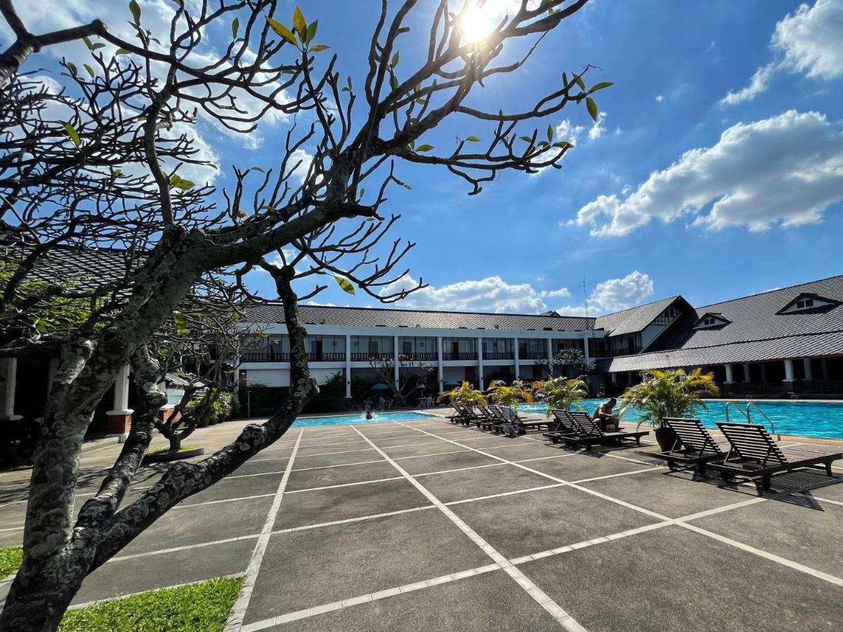 Korat Resort Hotel Nakhonratchasima Екстериор снимка