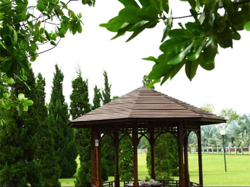 Korat Resort Hotel Nakhonratchasima Екстериор снимка